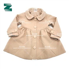 Casaco infantil com pregas Under York